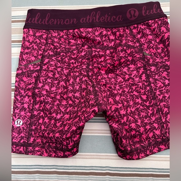 Lululemon Pink Patterned Athletic Shorts - Picture 1 of 3